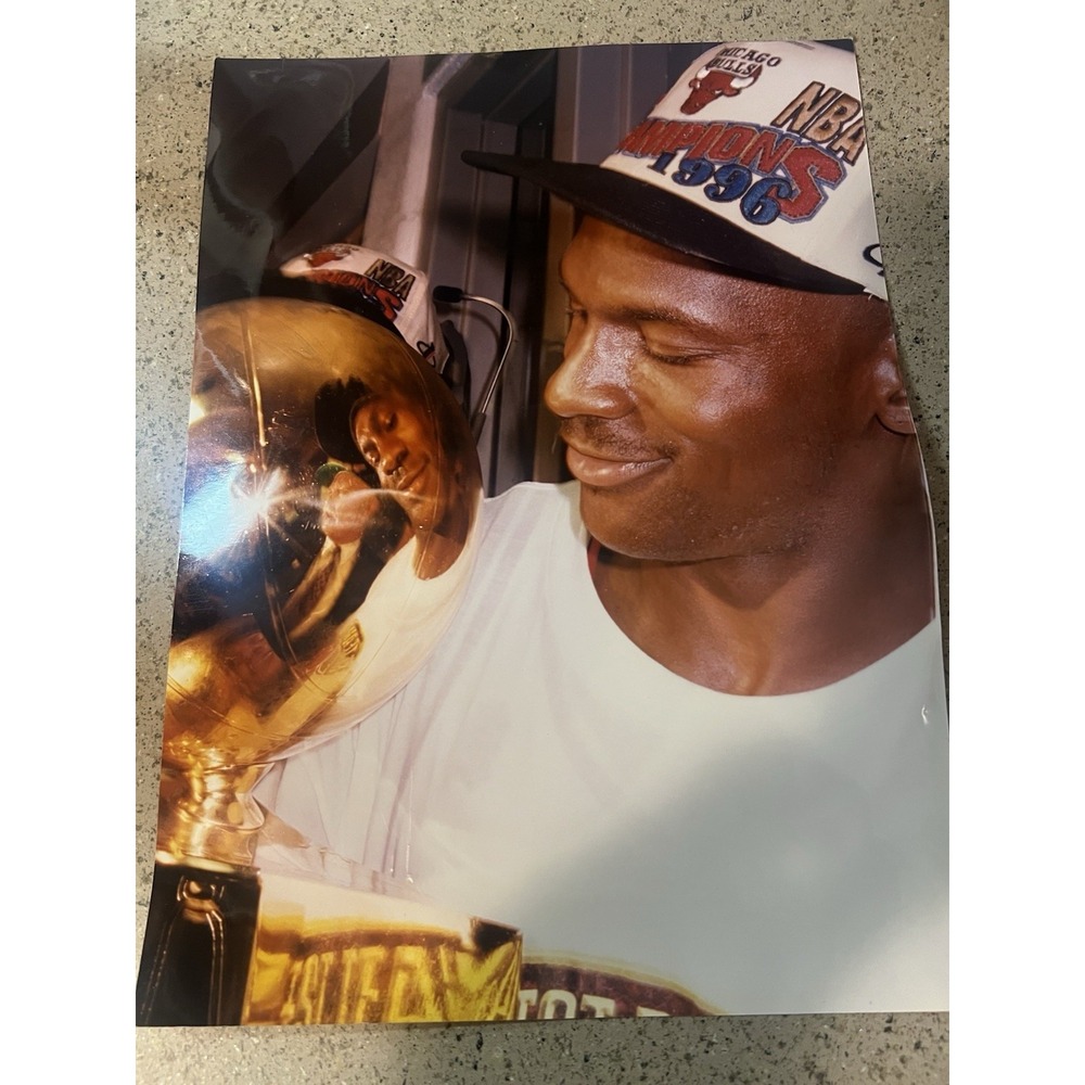 Michael Jordan NBA Trophy Pic Vintage 8x10 Photo- Kodak Paper Chicago Bulls